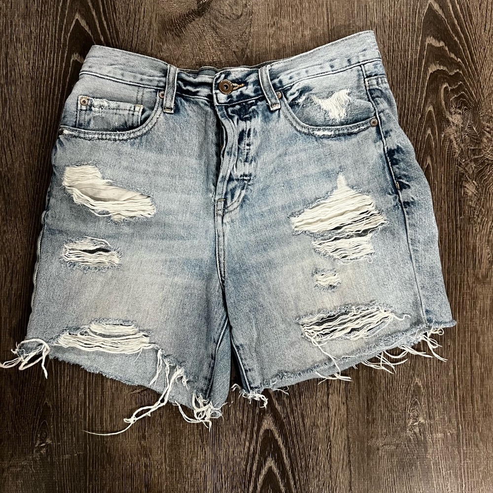 Jean shorts size 27